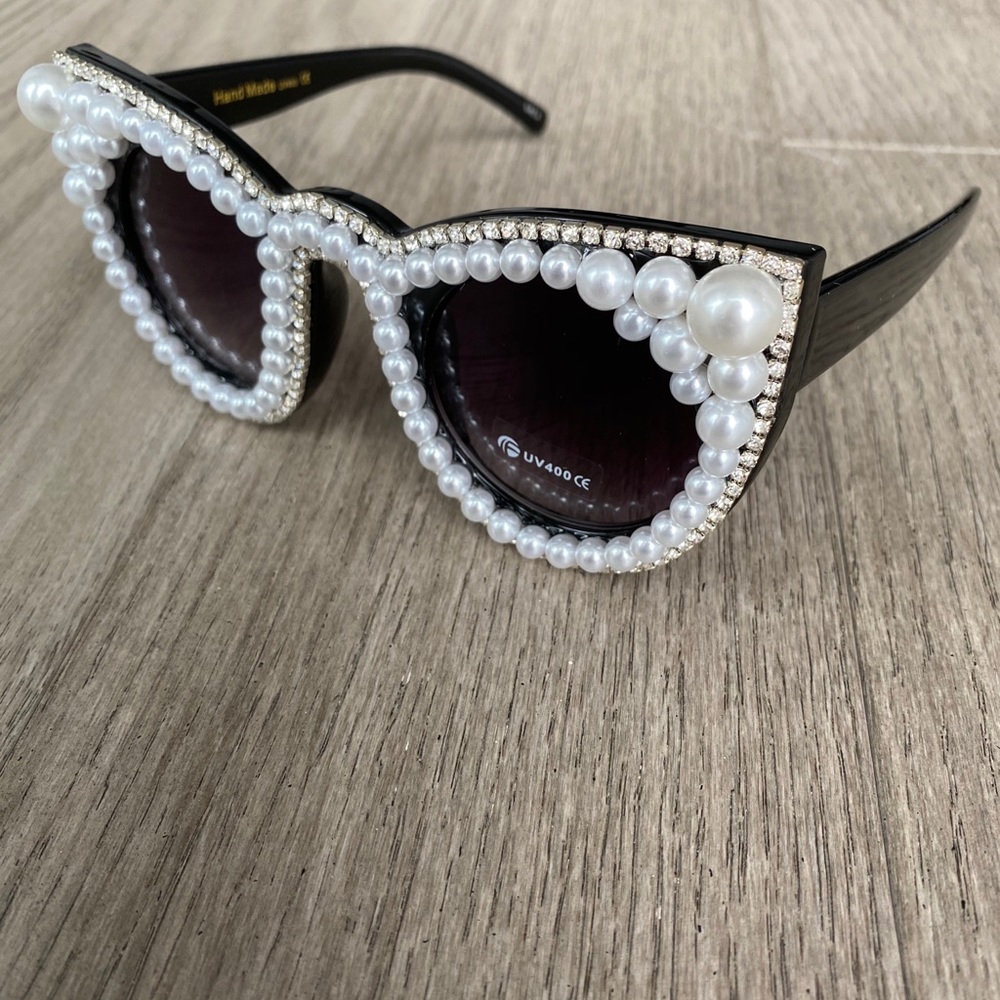Sunglasses - Picture 6 of 16